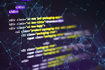 Fragment kodu HTML na tle cyfrowej sieci – techniczne SEO i tworzenie stron w Webeffect.